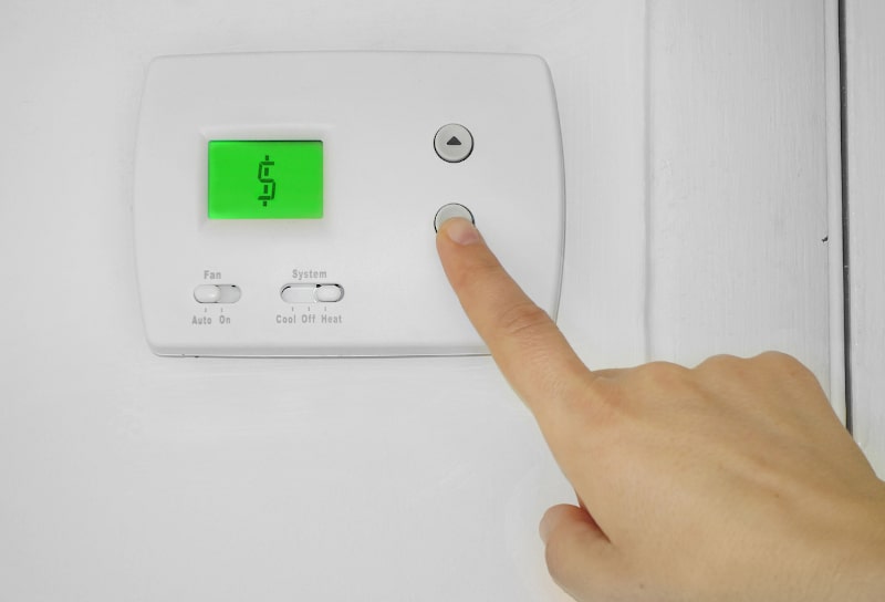 4 Warning Signs You Need to Replace Your Thermostat in Ave Maria, FL